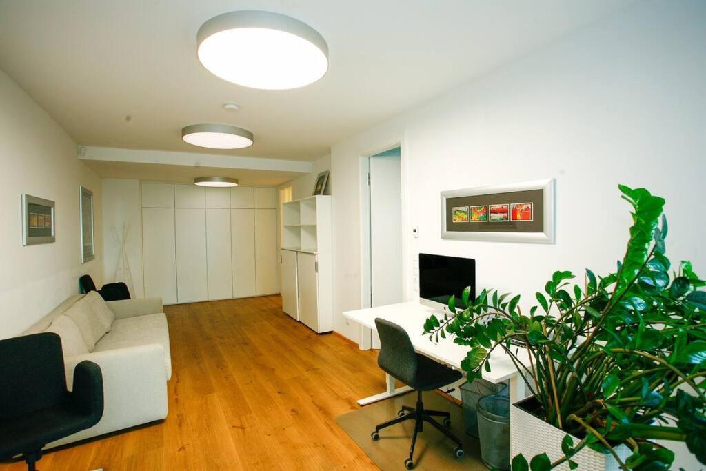 Top Central Apartment On Karlsplatz 비엔나 외부 사진